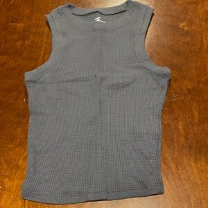 Hollister tank